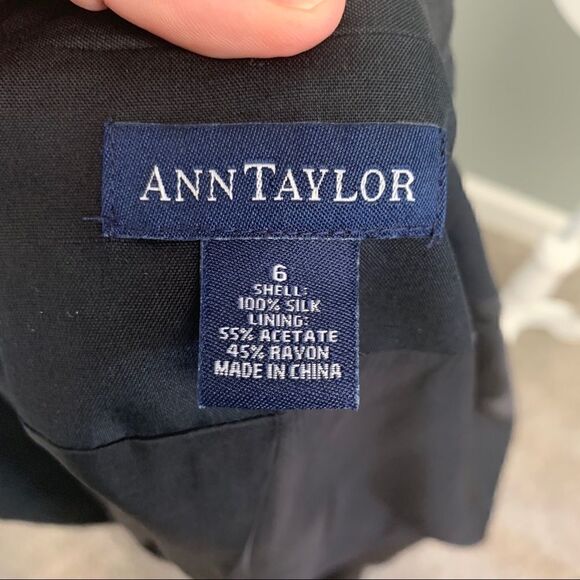 Ann Taylor 100% Silk Jacket, Size 6 - Picture 6 of 6
